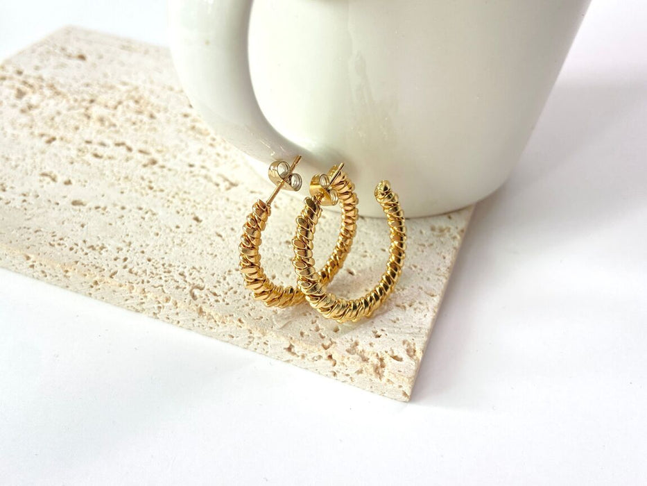 Boucles d'oreilles créoles fines ondulées